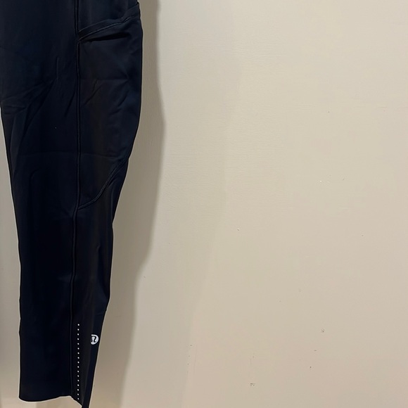 LuluLemon Black Cropped Leggings - Picture 2 of 3